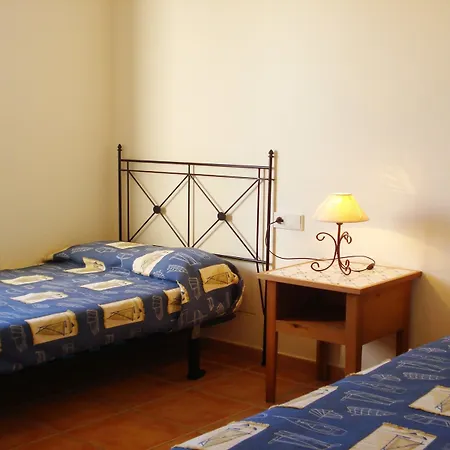 104690 House In